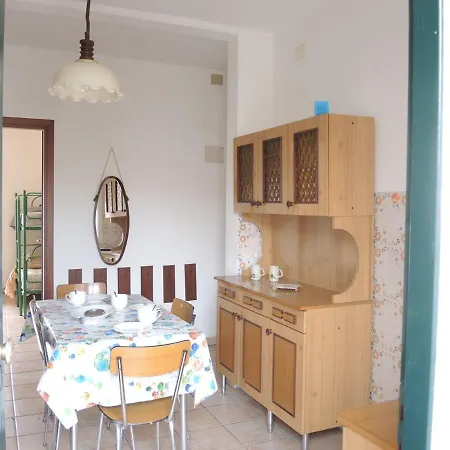 דירה Adorable Flat 250 M From The - Beahost ביביונה